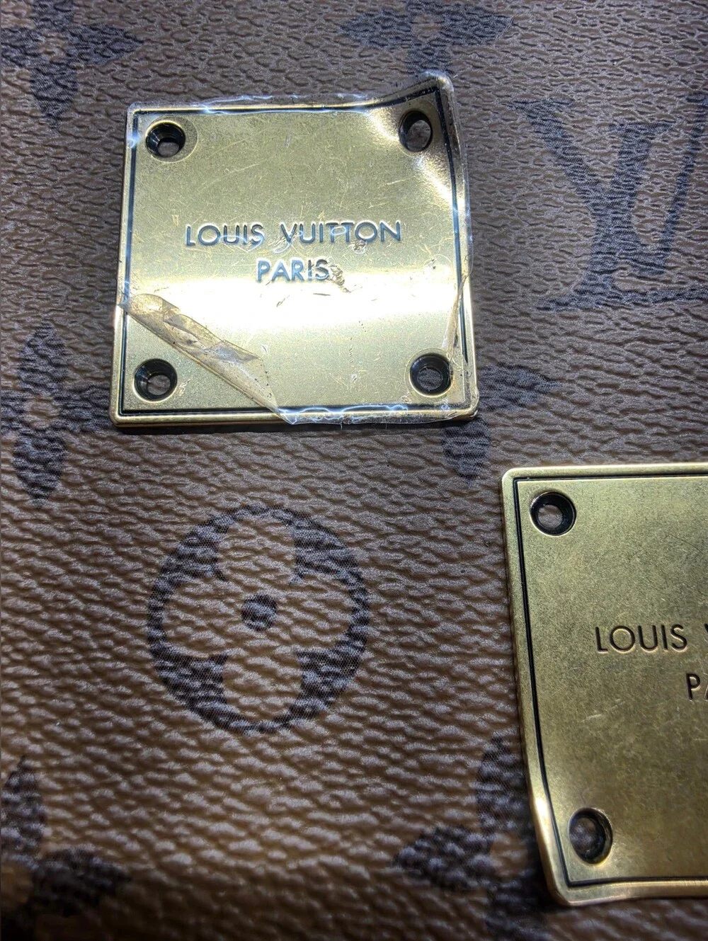 Louis Vuitton Gold Square Logo Plates X2